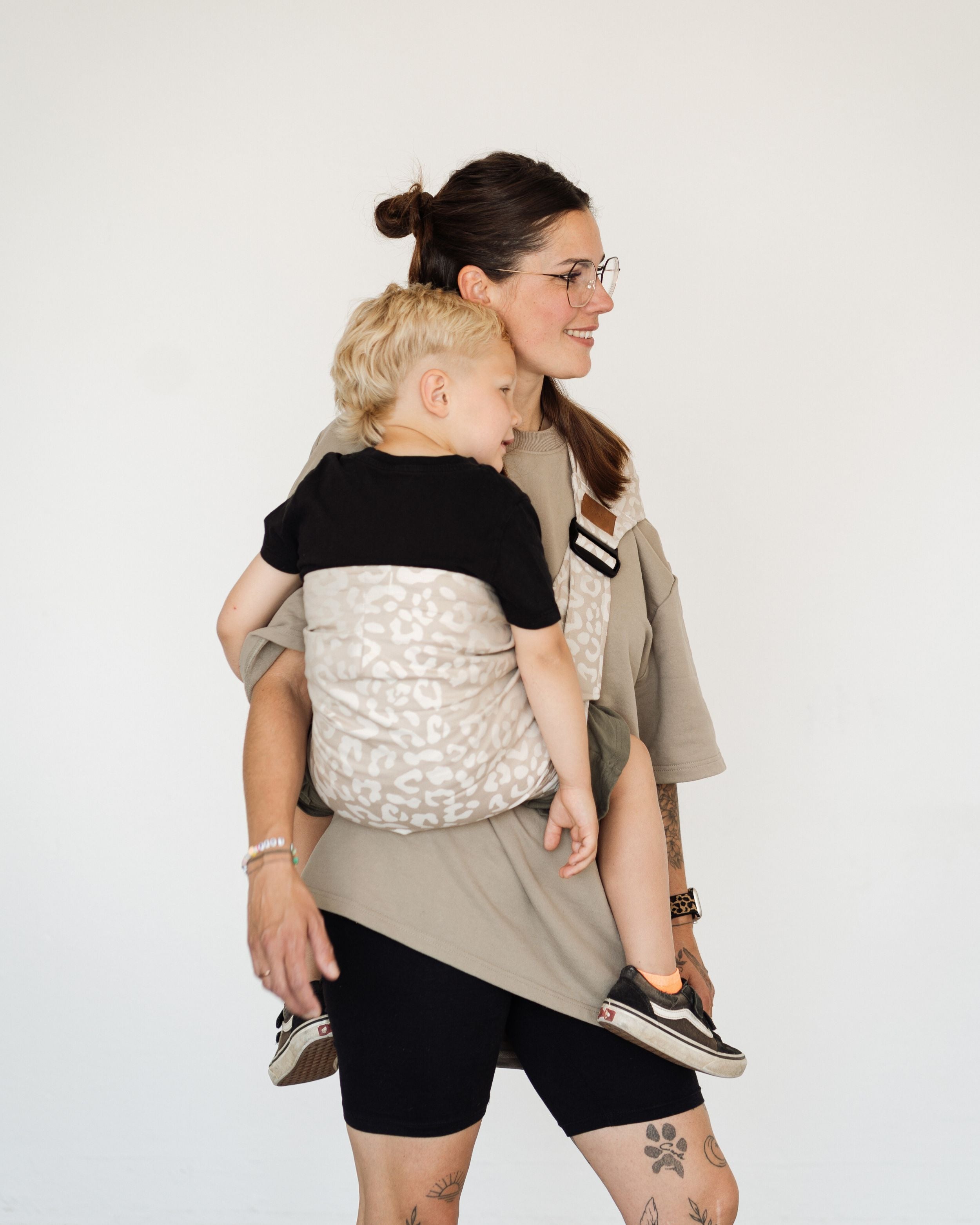 Qookie Go - Hip Carrier - Leo Beige
