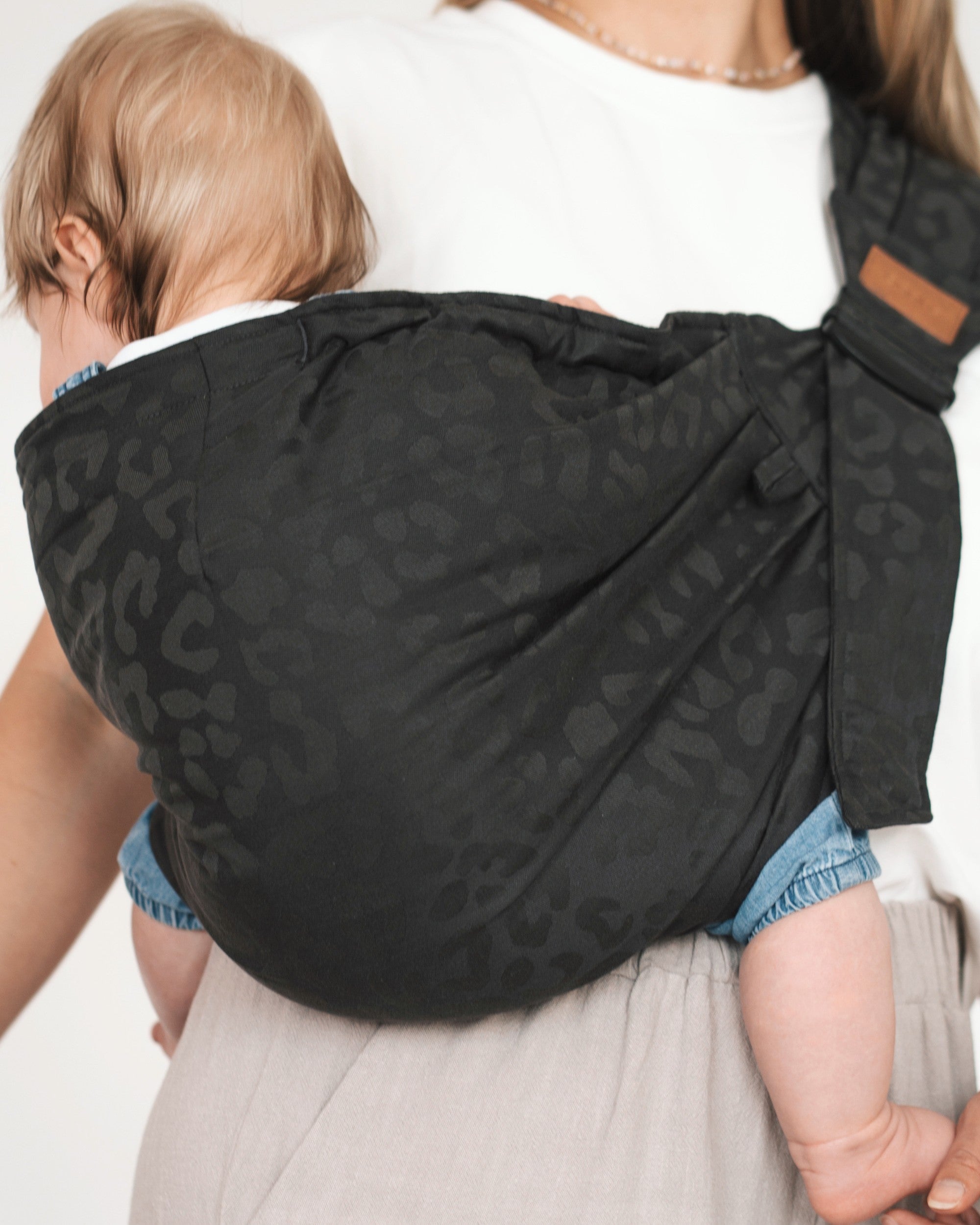 Qookie Go - Hip Carrier - Leo Beige