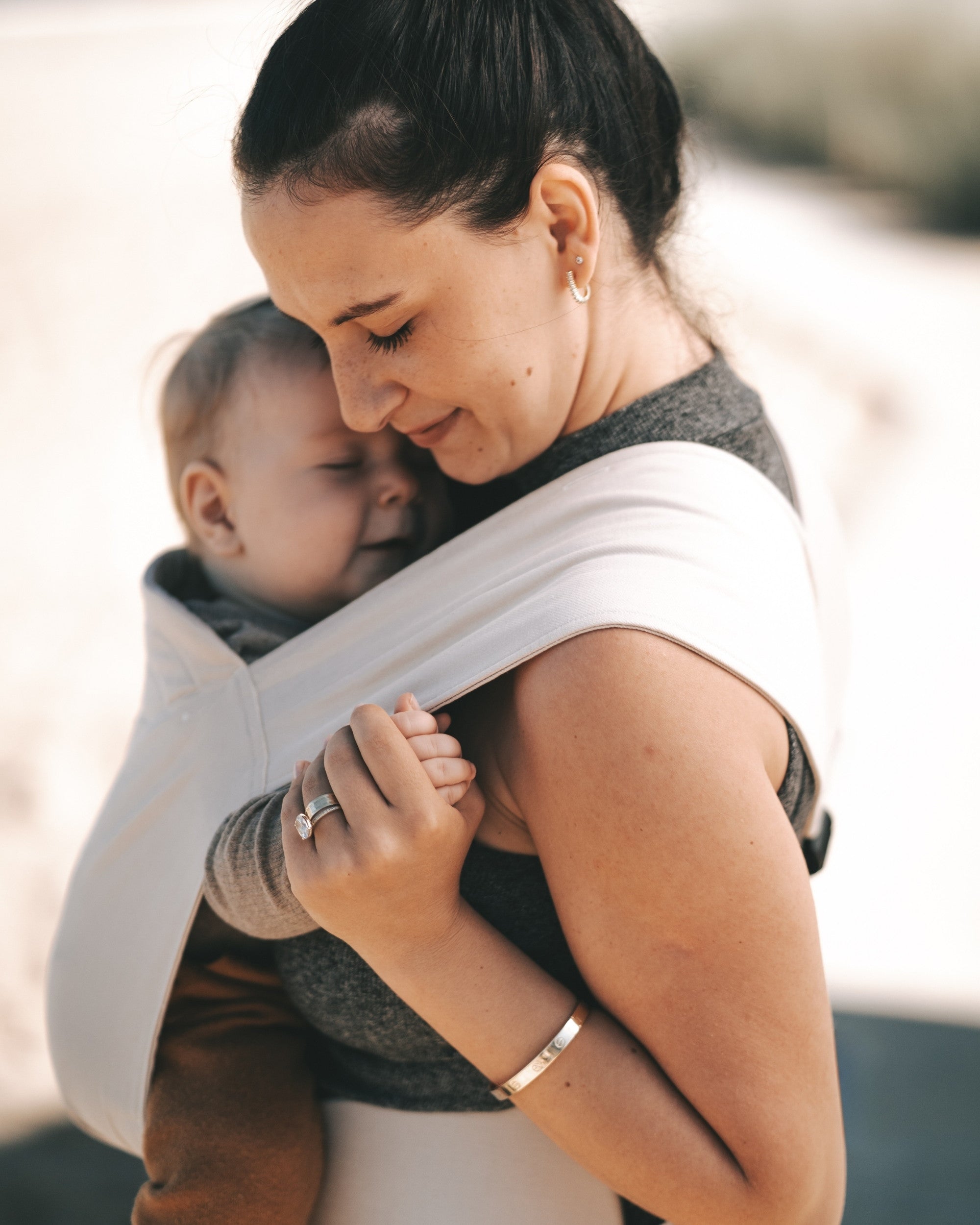 Qookie Vario - Full Buckle Baby Carrier - Ruby