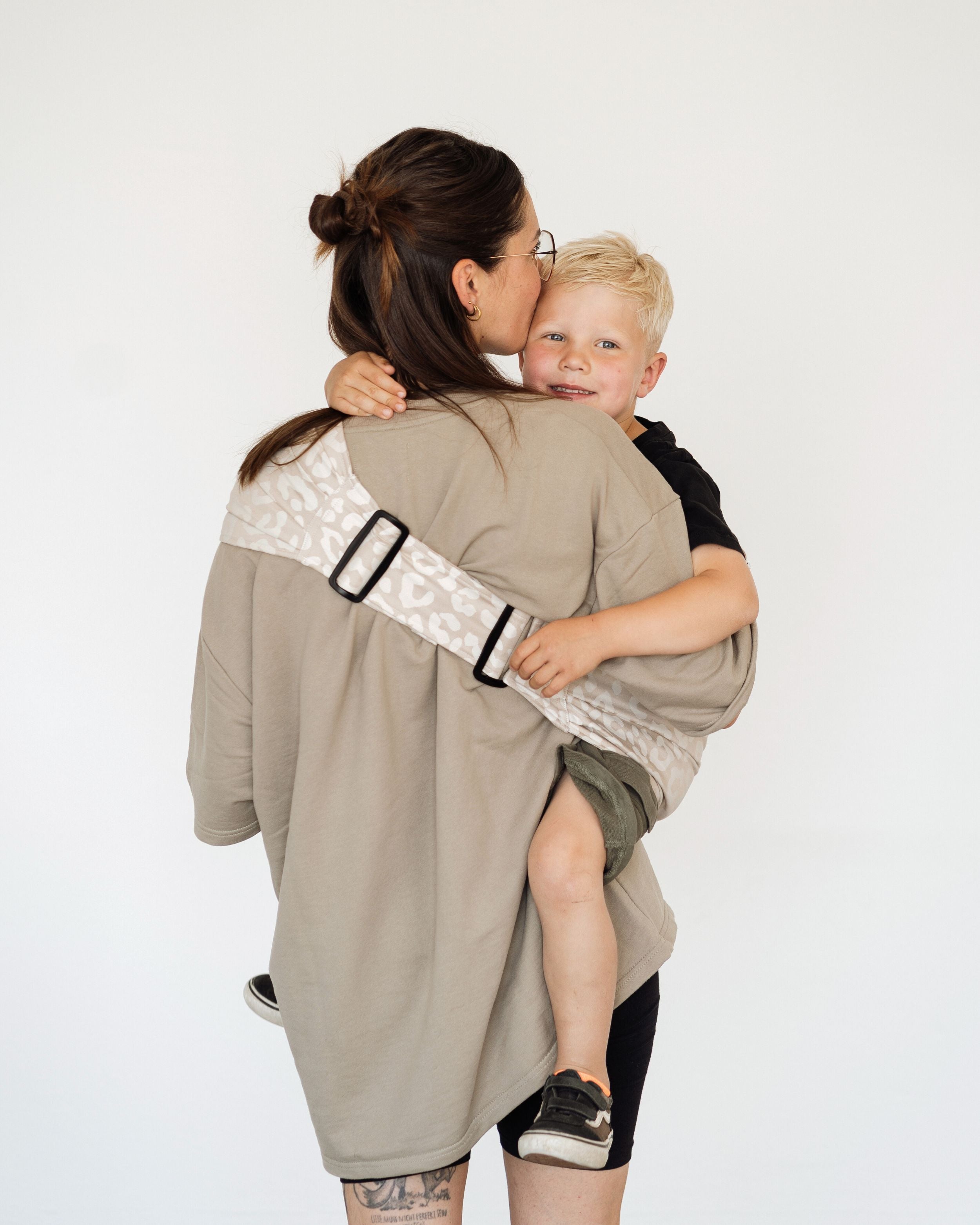 Qookie Go - Hip Carrier - Leo Beige