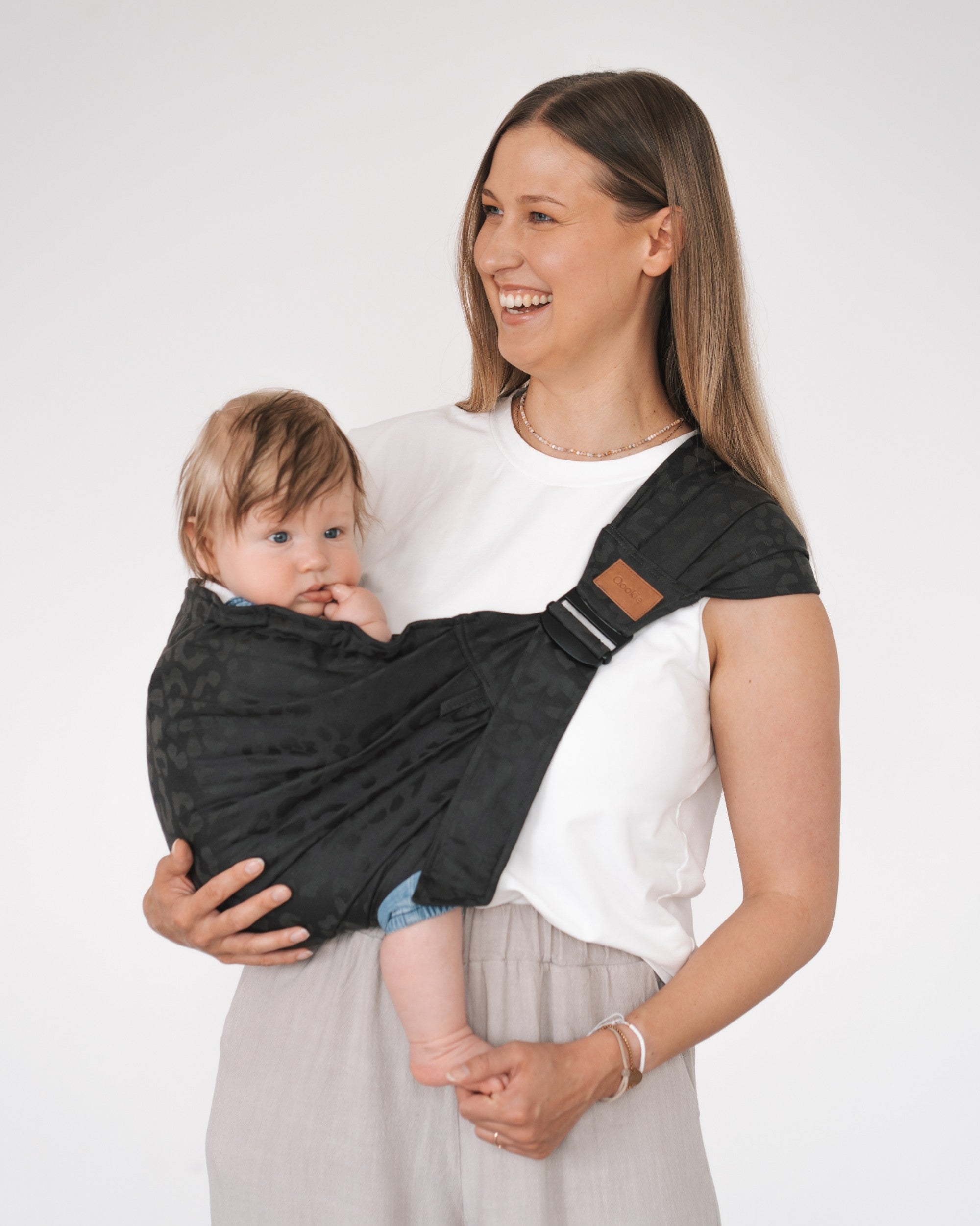 Qookie Go - Hip Carrier - Leo Beige
